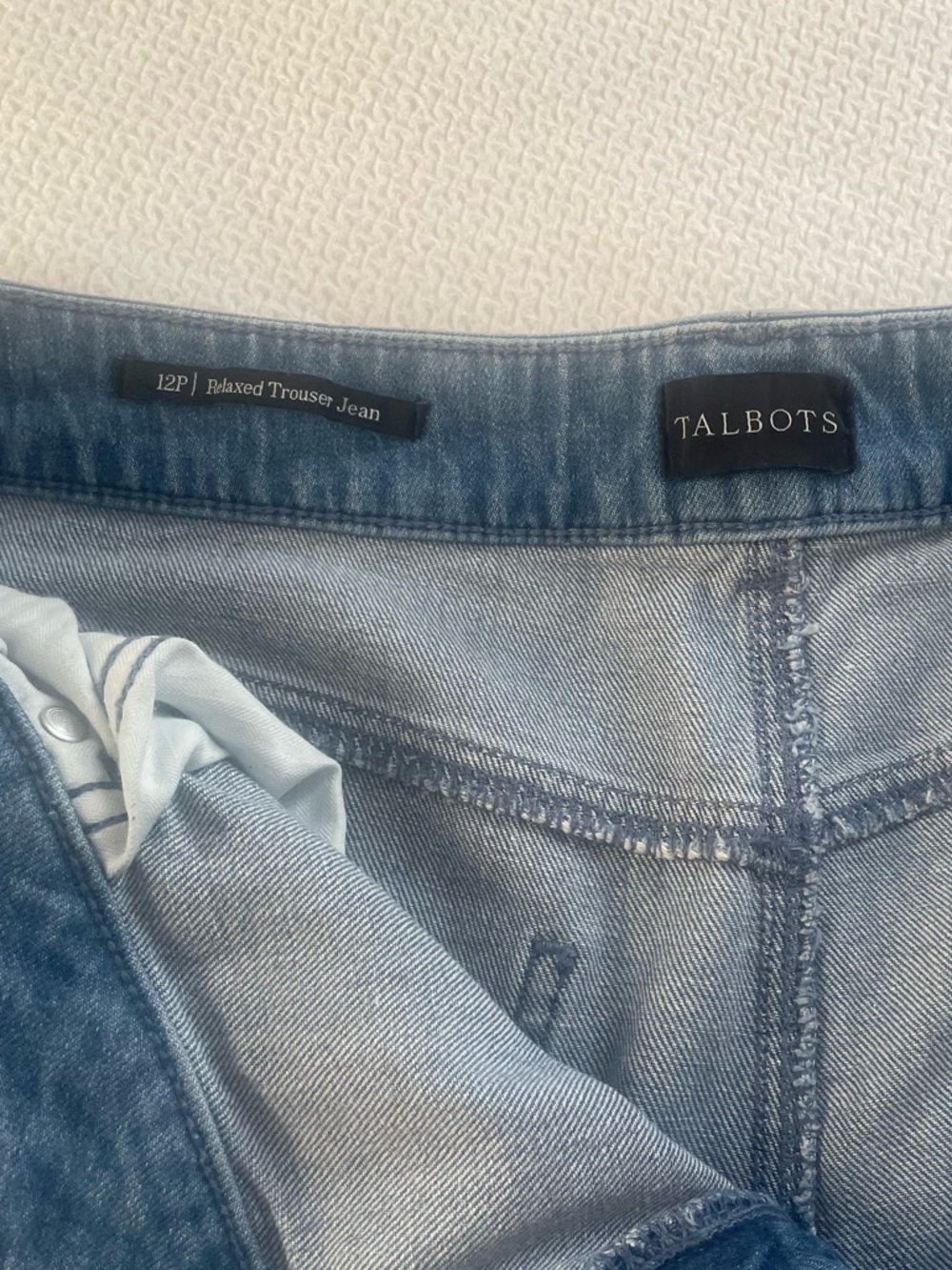 Talbots Wide Leg Jeans w/ Elvis Cuff (raw hem) size 12P $30 - Picture 3 of 6